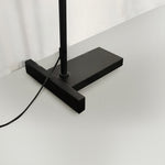 Black and Gold LED Floor Lamp – Minimalist Reading Light for Modern Interiors