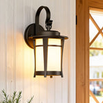 Retro Outdoor Wall Sconce with Warm LED Light – Die-Cast Aluminum