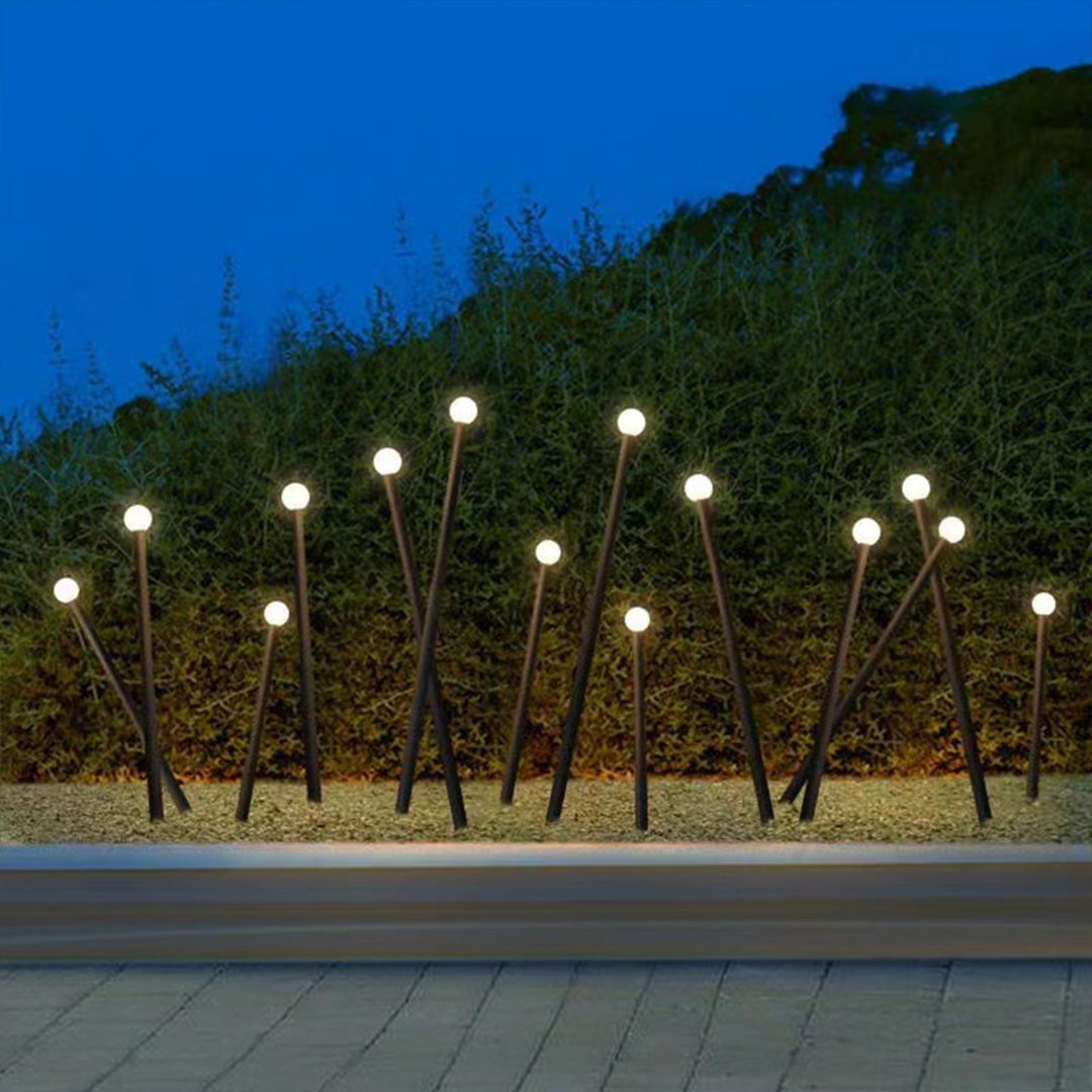 Modern Outdoor Stake Light – Waterproof LED Landscape Spike for Courtyard