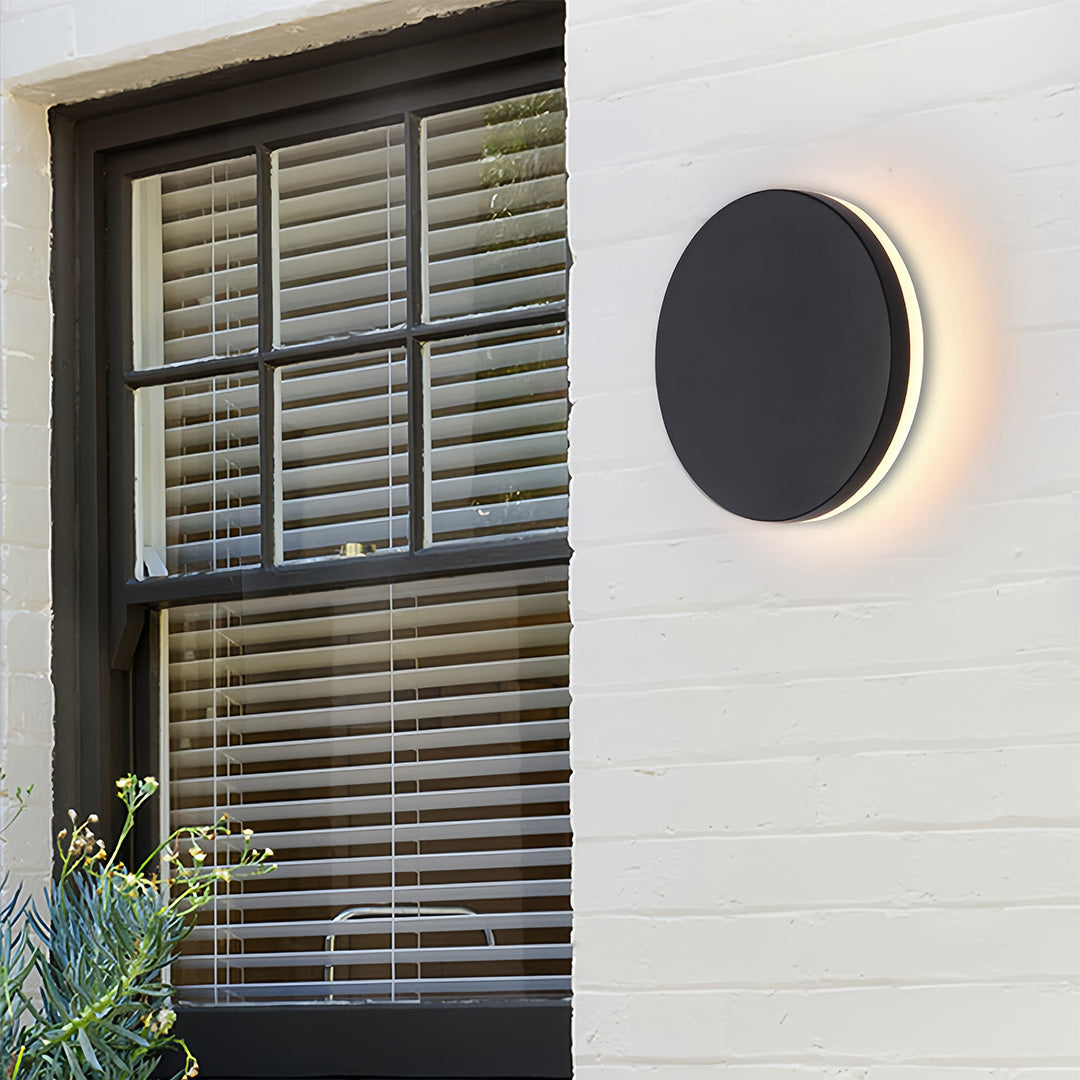 Modern Aluminum LED Wall Sconce for Outdoor Landscape Illumination
