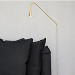Black and Gold LED Floor Lamp – Minimalist Reading Light for Modern Interiors