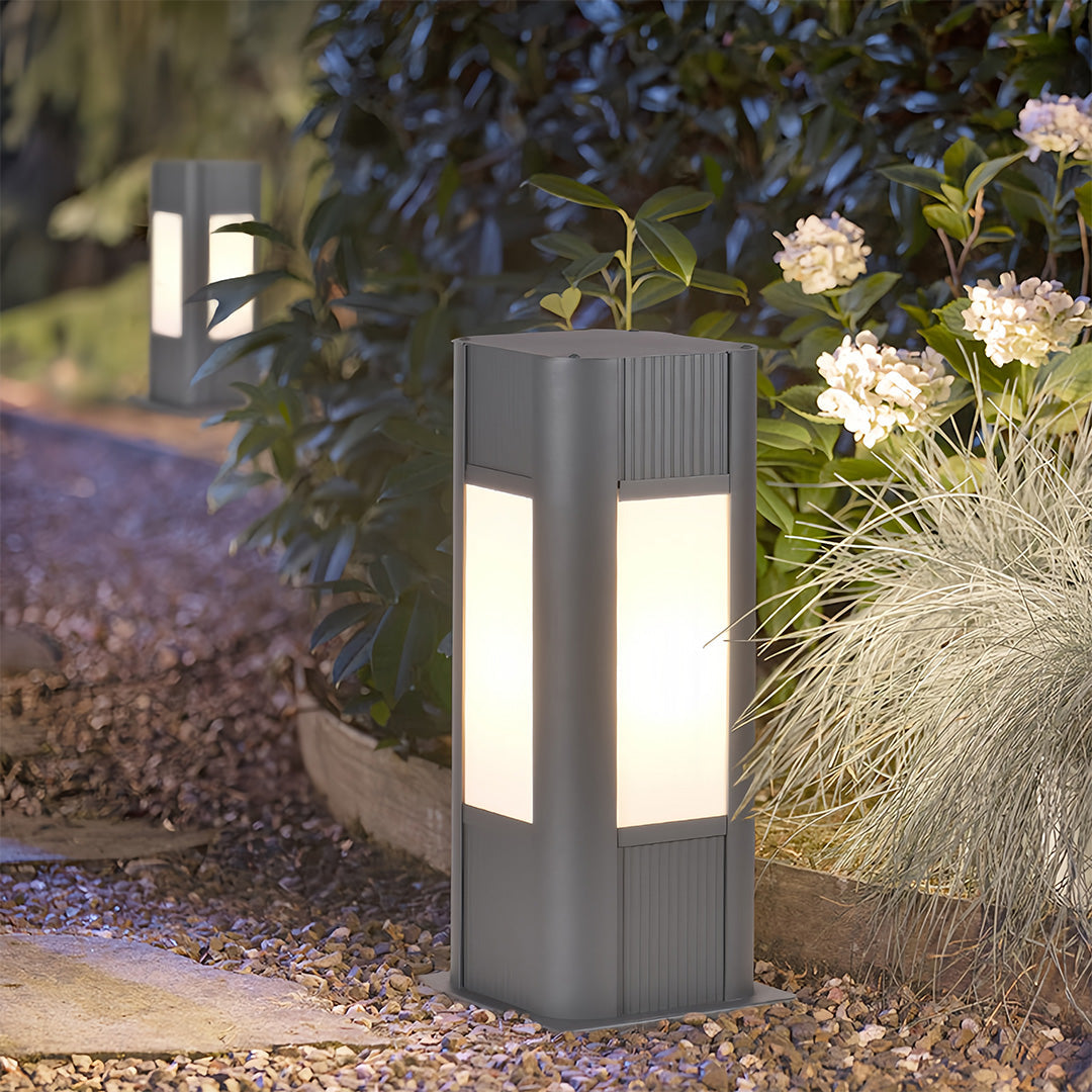 Industrial Square Path Light – Black Die-Cast Aluminum Bollard for Garden Walkways