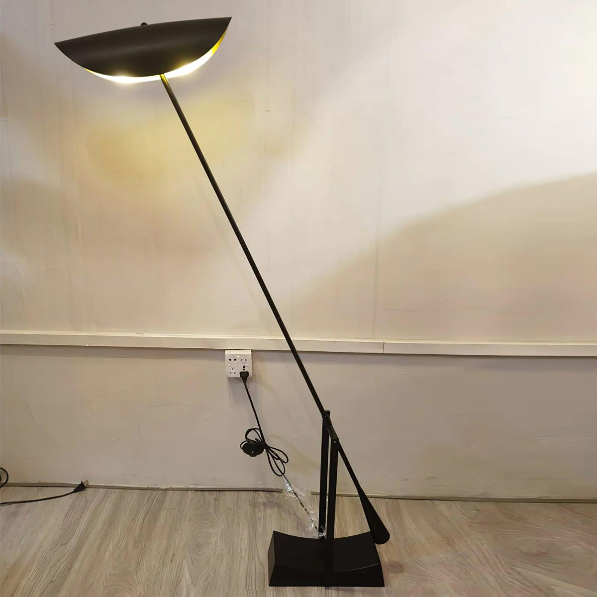 Yiu X Floor Lamp