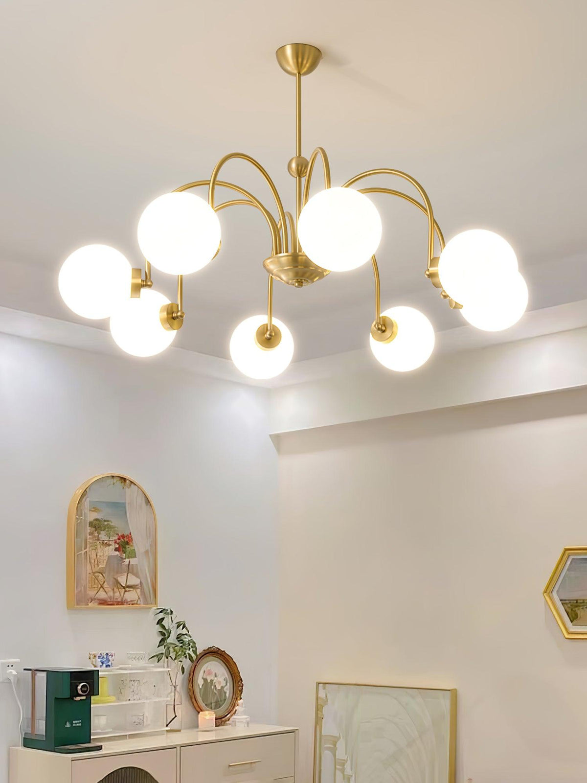 Yisu Brass Chandelier – Vintage Glass Globe Pendant Light for Modern Interiors