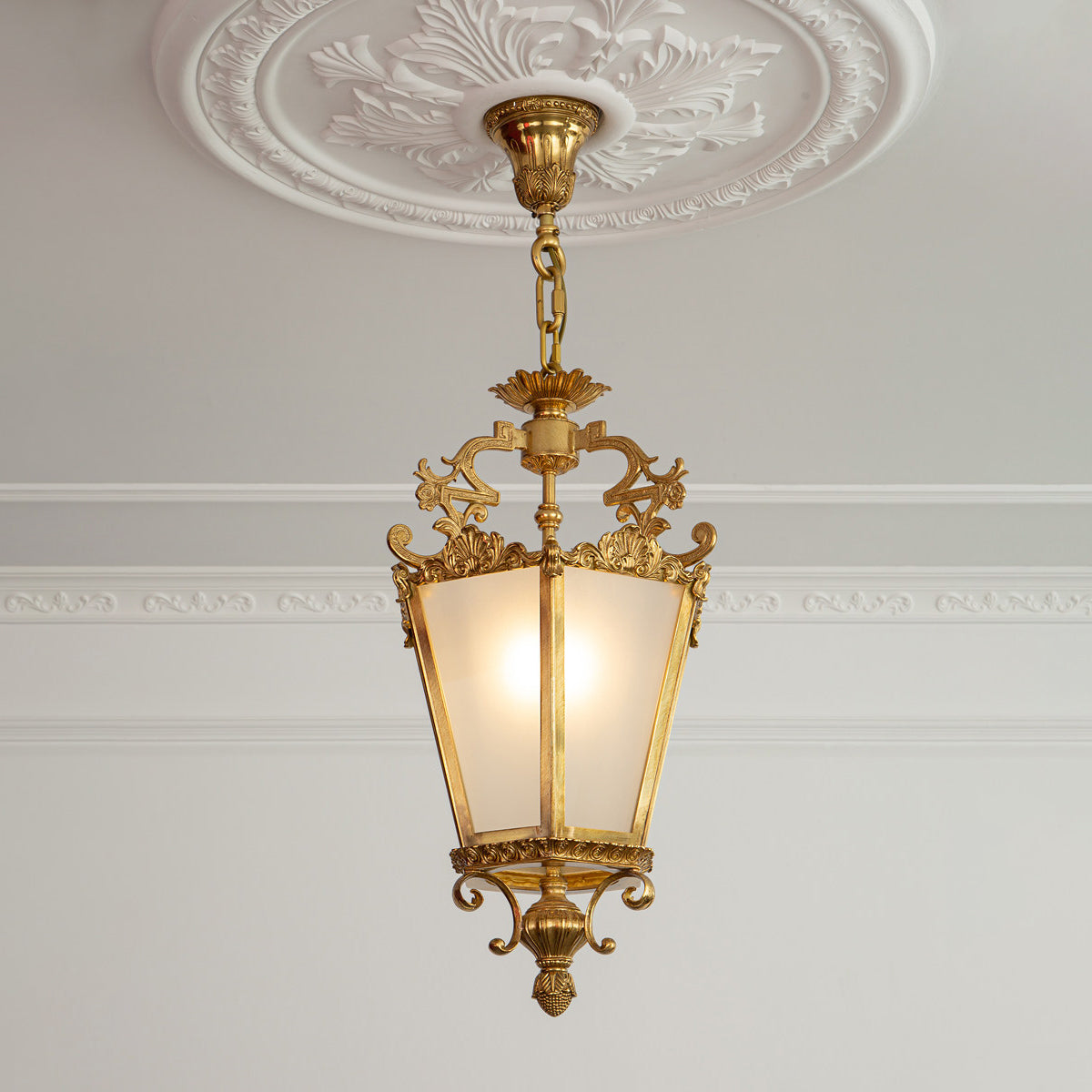 zaragoza-lantern-pendant-lamp