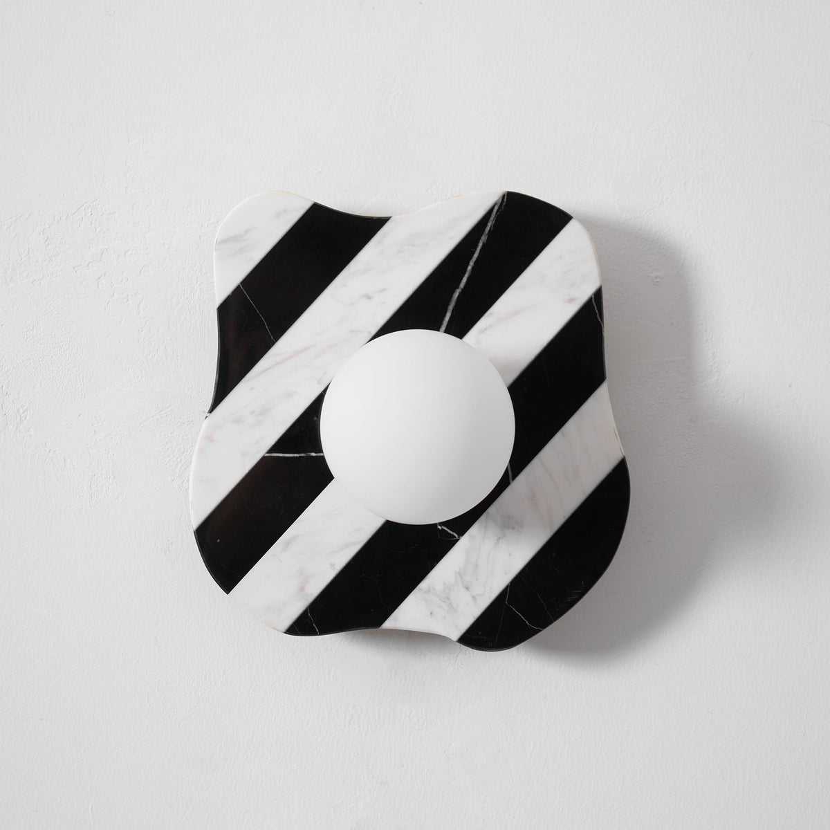 zebra-marble-wall-lamp