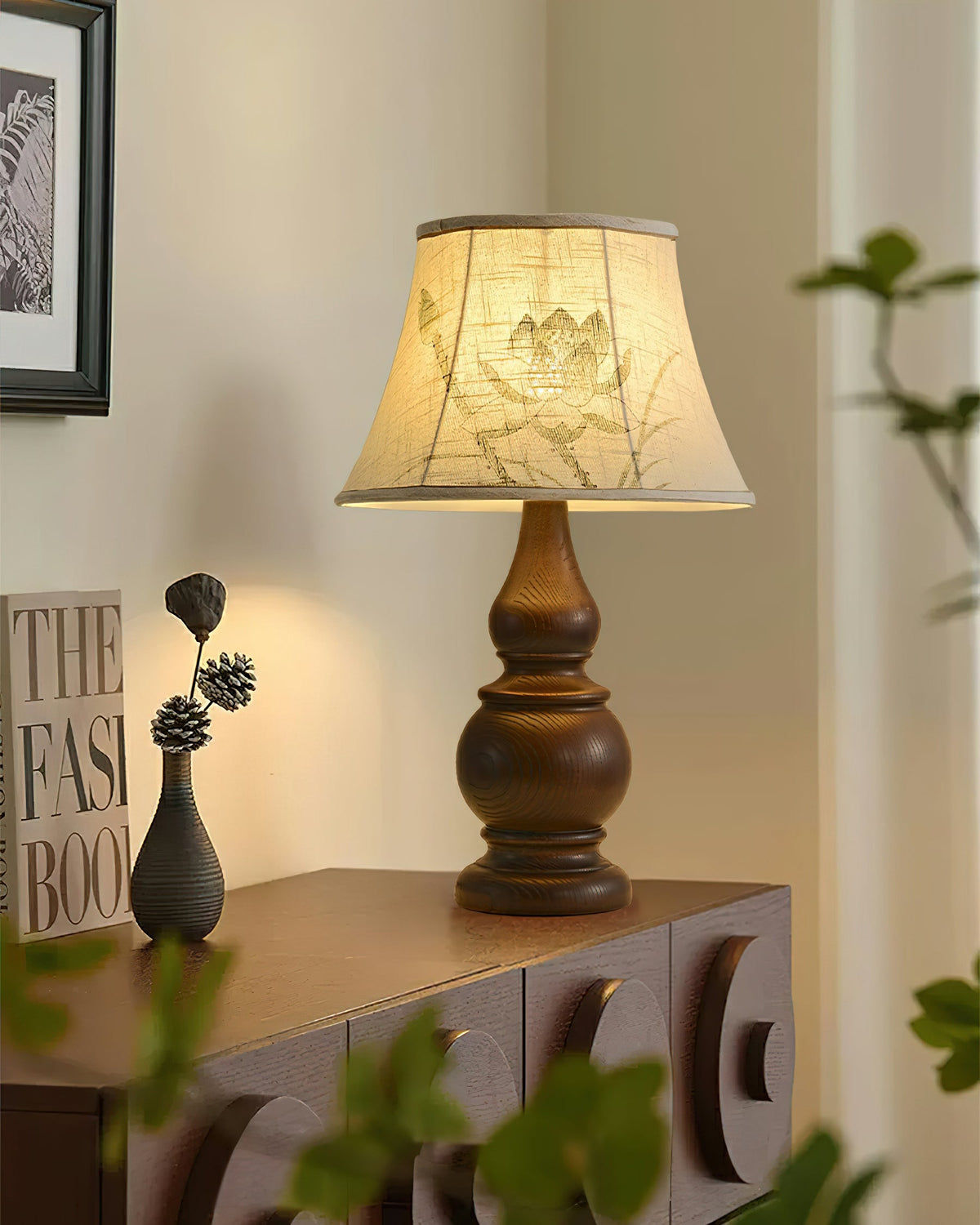 zen-lotus-table-lamp