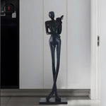 Graceful Reader Sculpture Floor Lamp – Matte Black Modern Art Light