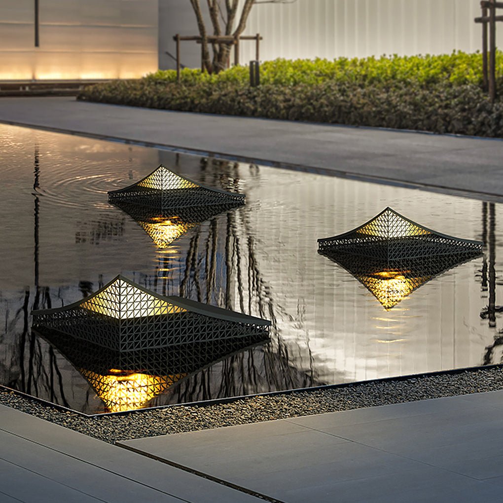 Curved Stainless Steel LED Landscape Light with Grid Design for Modern Outdoor Spaces