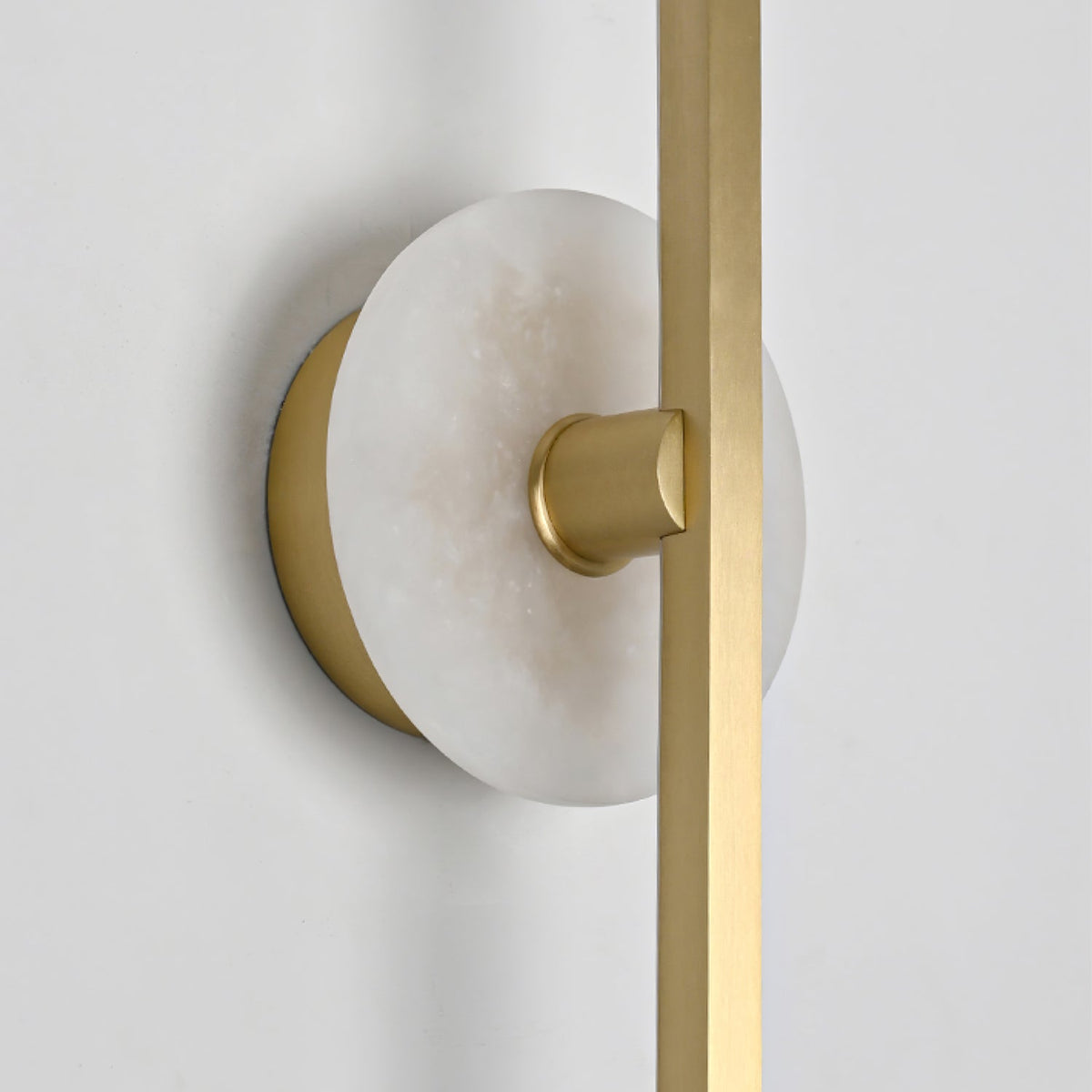 Zylaro Stone Wall Light – Brushed Brass & Marble LED Sconce