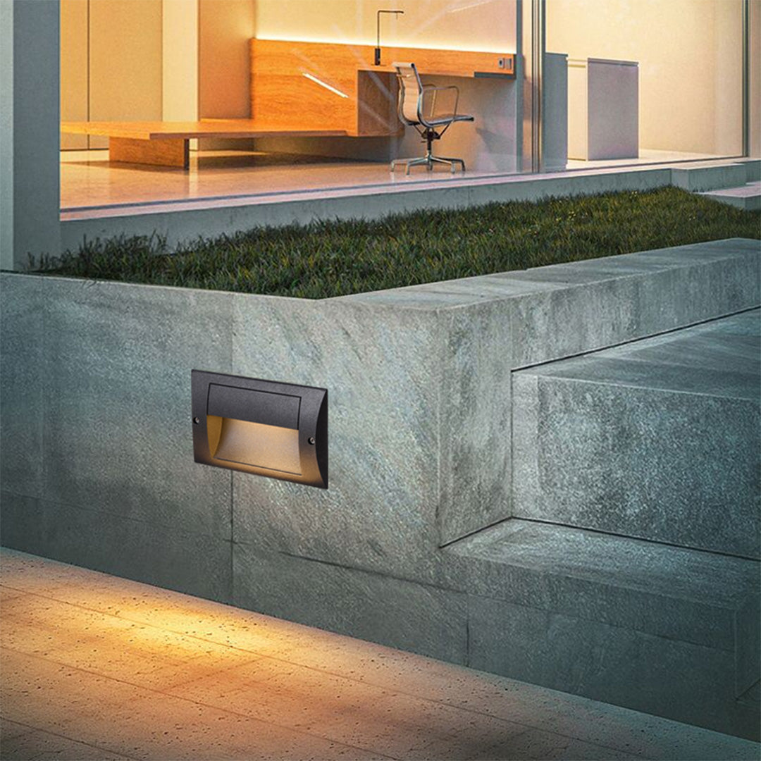 Architectural Recessed LED Step Light for Outdoor Spaces, 3000K