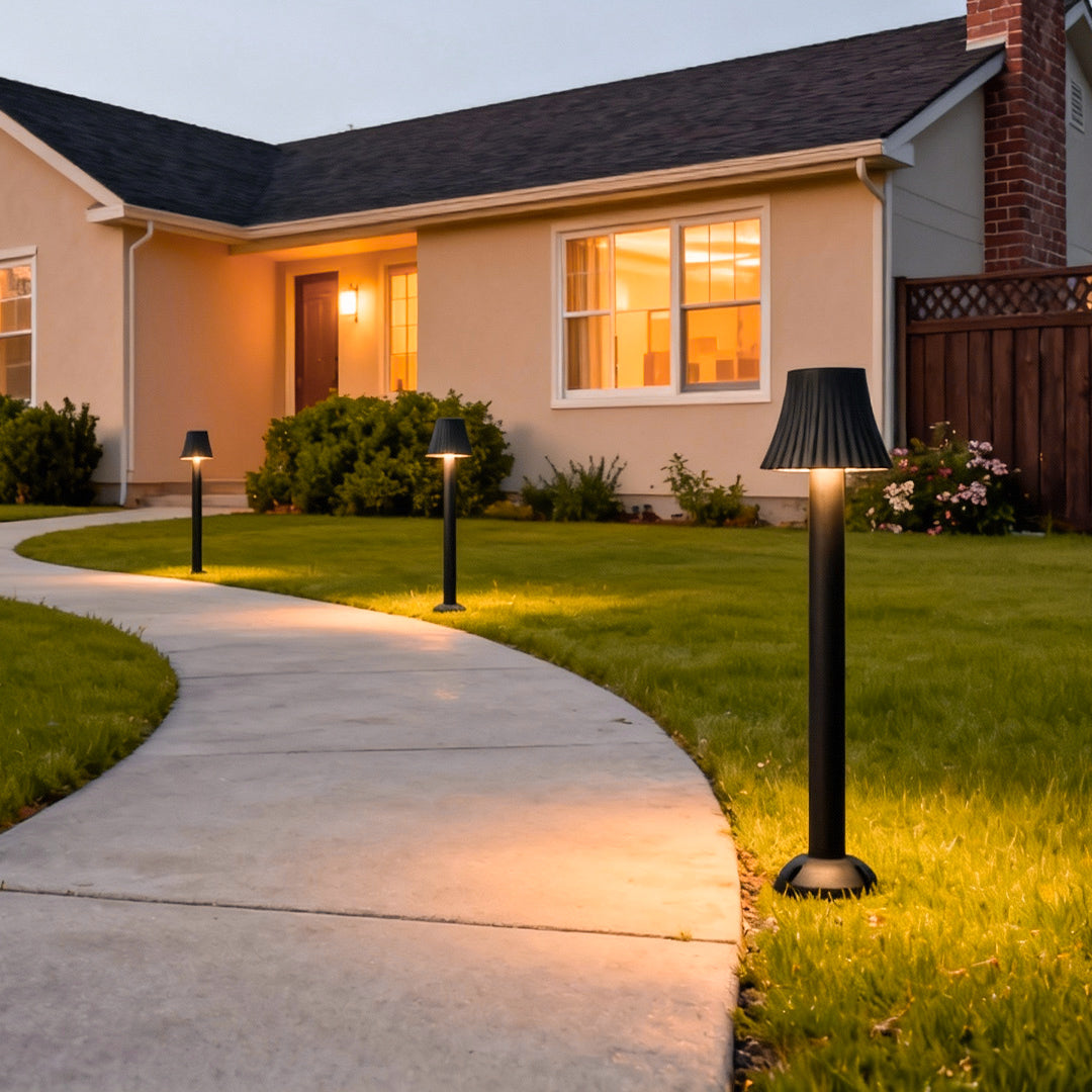 Mushroom Path Light for Courtyard and Garden Walkways