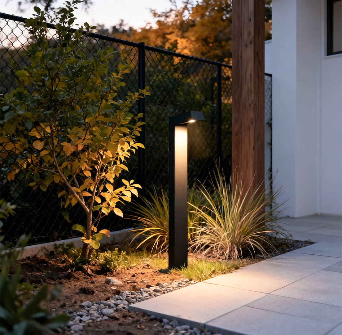 Modern Black Aluminum Bollard Path Light for Garden Walkways