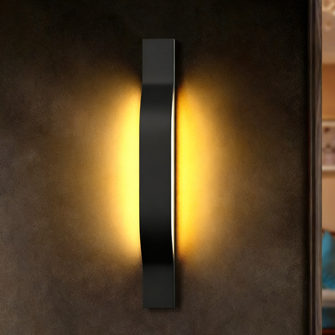 Modern Outdoor Wall Sconce in Black Stainless Steel with Warm LED Glow