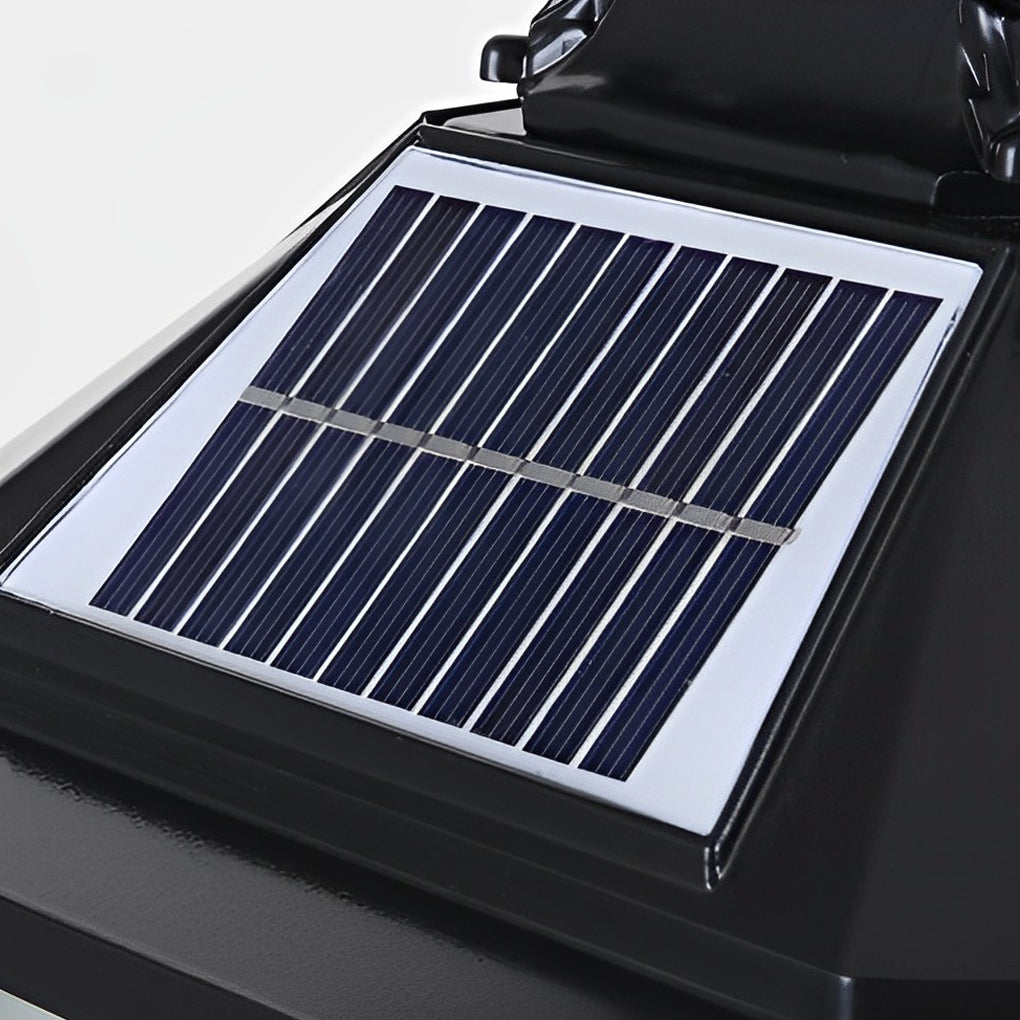 Solar-Powered Retro Post Light in Die-Cast Aluminum for Garden Paths