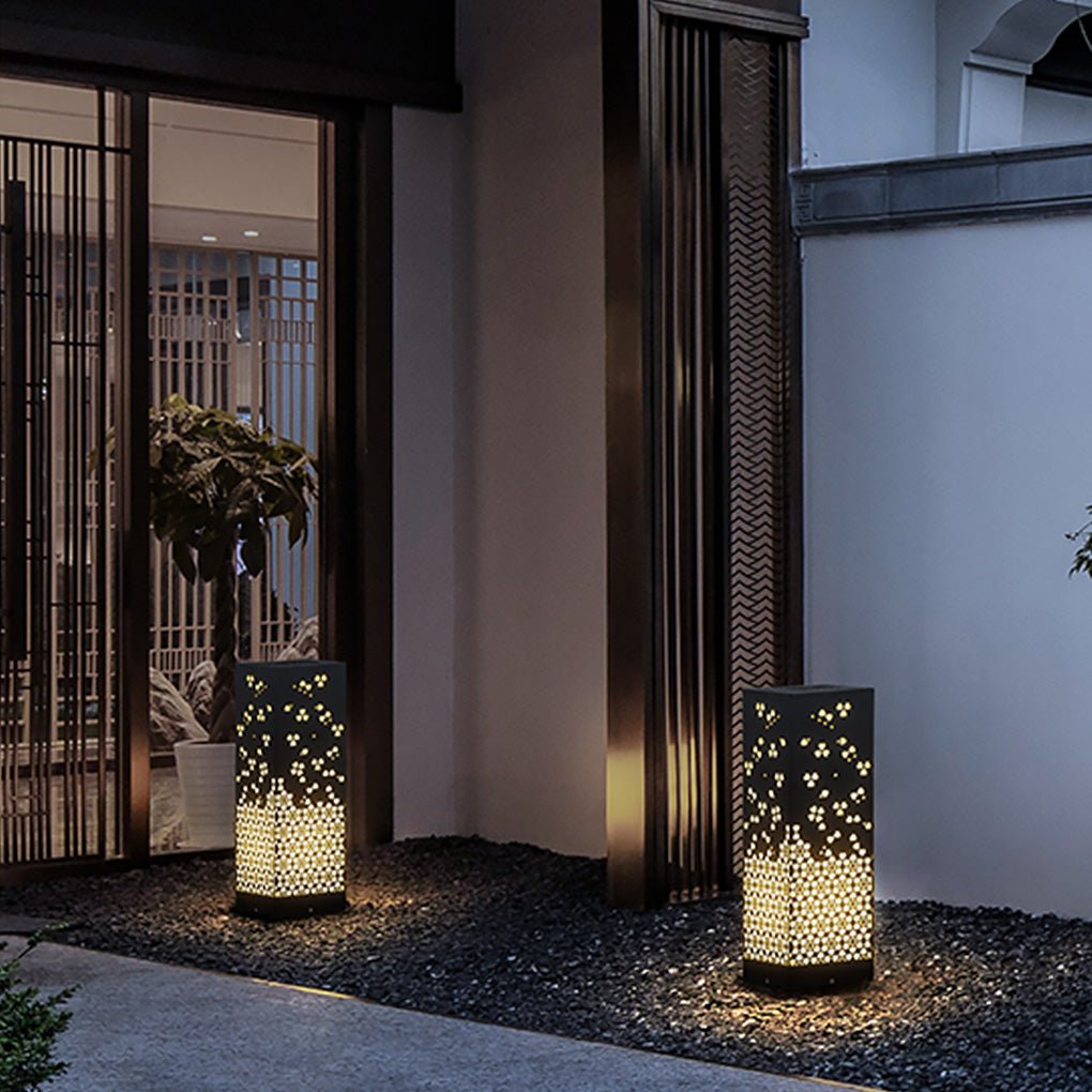 Snowflake Lace Outdoor Garden Light in Black Stainless Steel