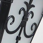 Solar-Powered Retro Post Light in Die-Cast Aluminum for Garden Paths