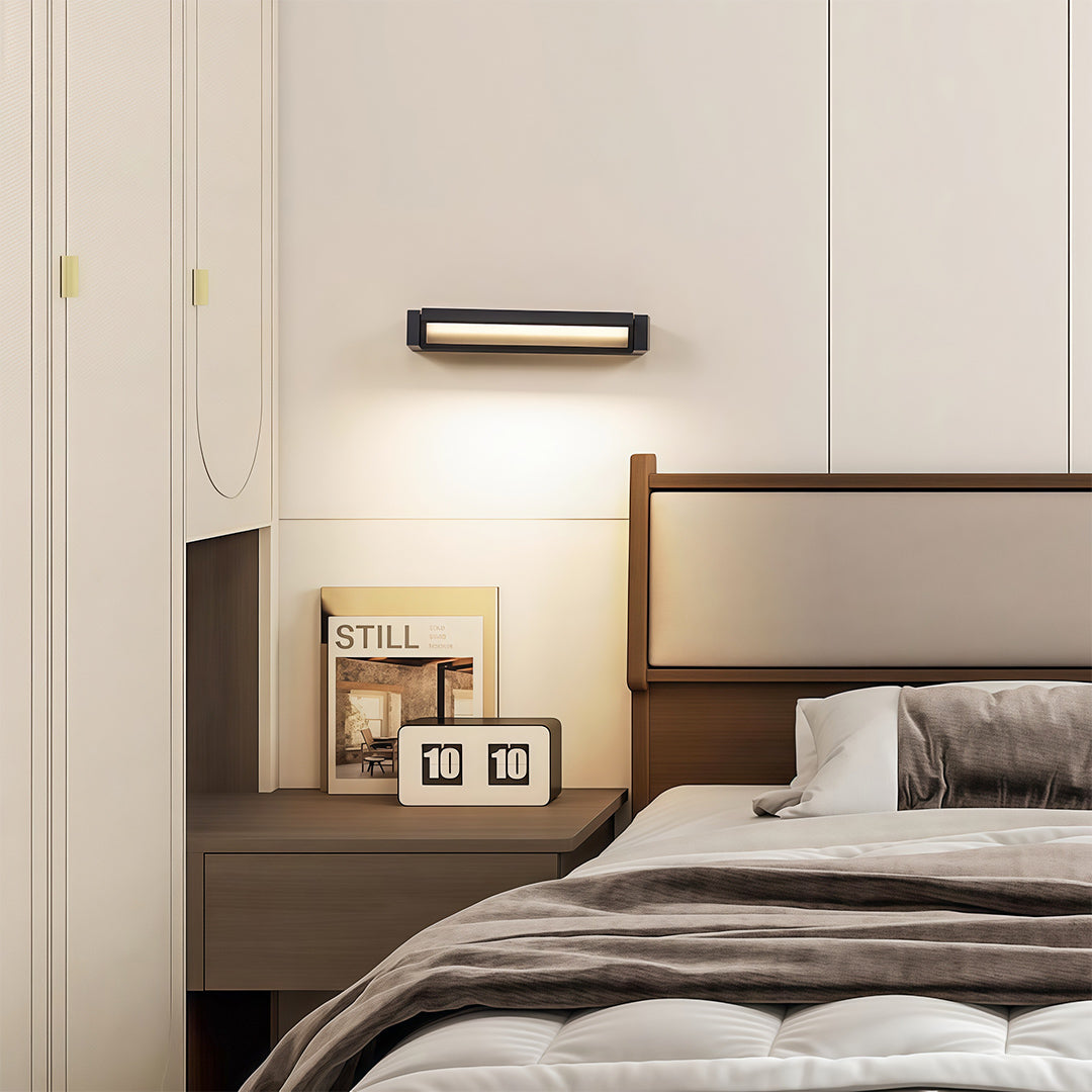 Rotatable Linear LED Wall Sconce in Black Aluminum