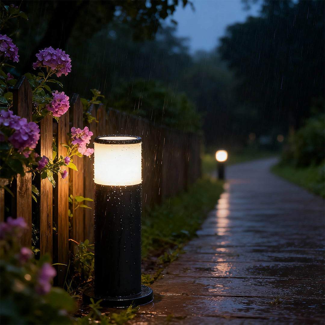 Modern Outdoor Path Light – Sleek Aluminum Garden Bollard Lamp