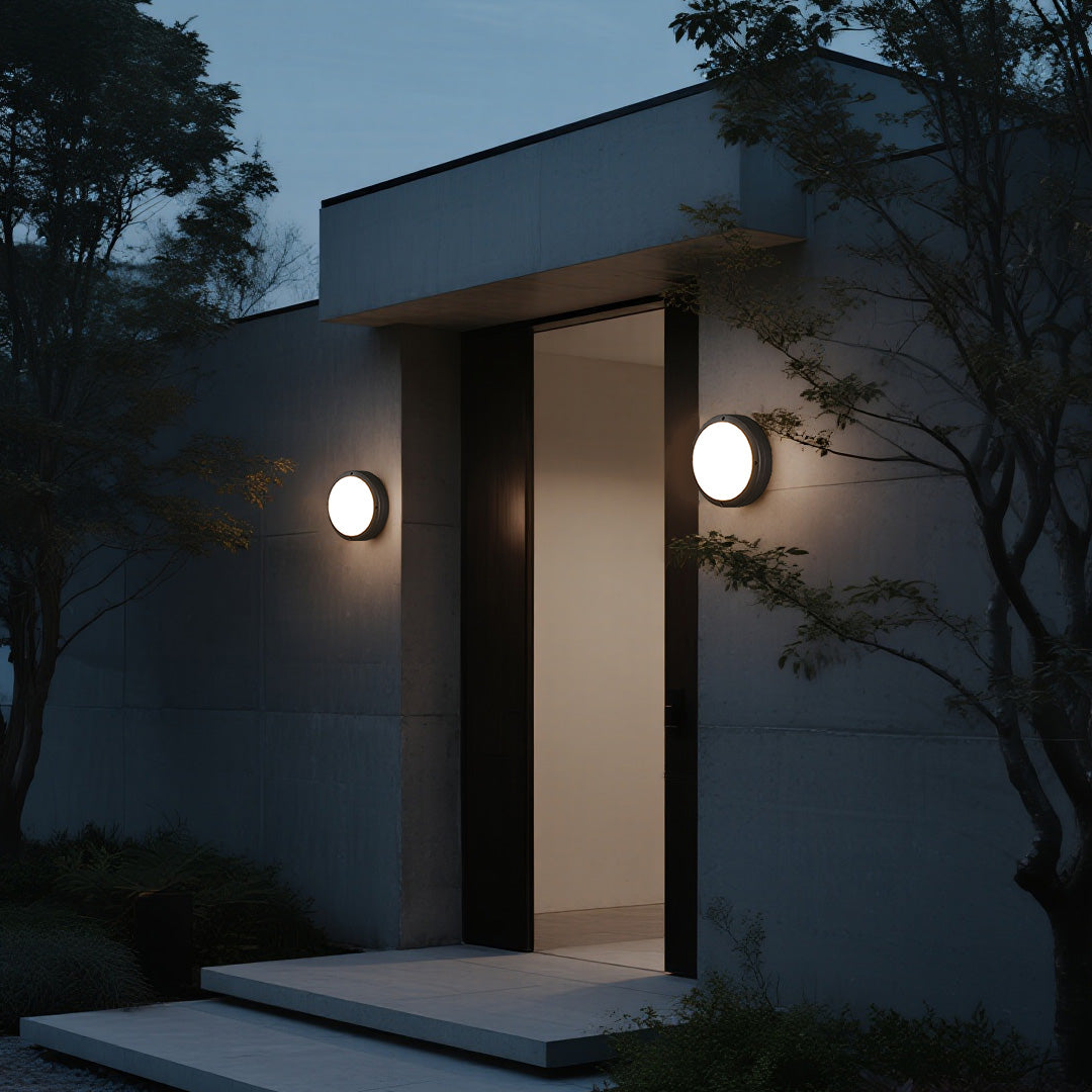 Round LED Outdoor Wall Sconce in Black Aluminum, IP65 Waterproof Minimalist Design