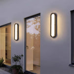 Aria Outdoor Linear LED Wall Light in Die-Cast Aluminum