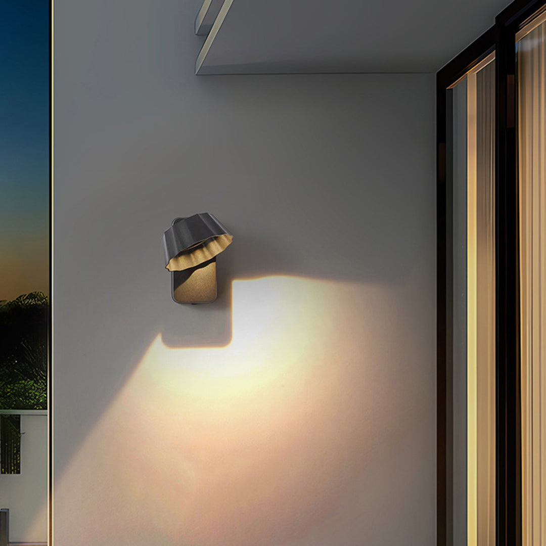 Modern Outdoor Wall Sconce with Adjustable 180° Head, IP65 Waterproof Aluminum