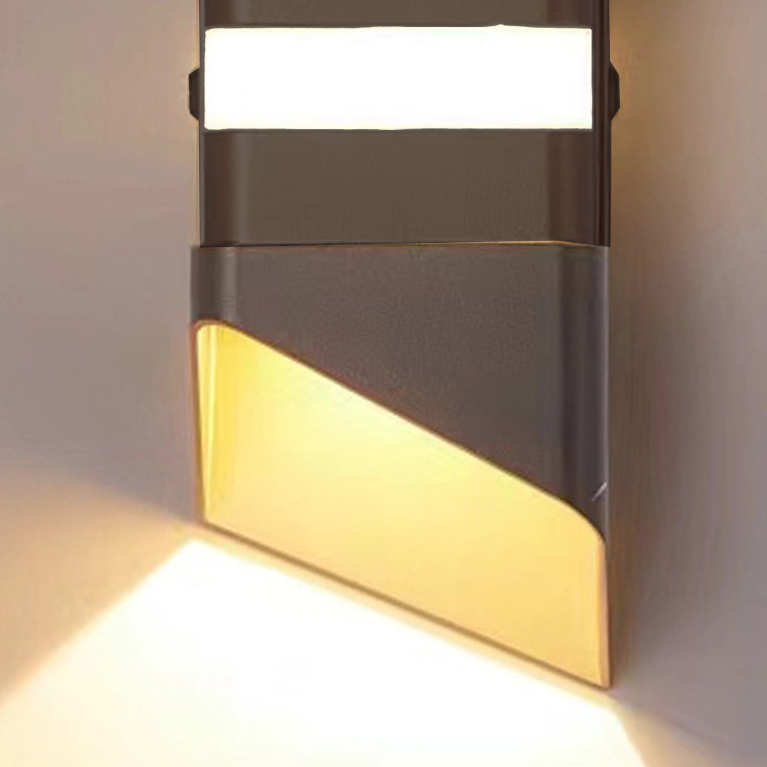 Modern LED Outdoor Wall Sconce with Up and Down Lighting in Aluminum