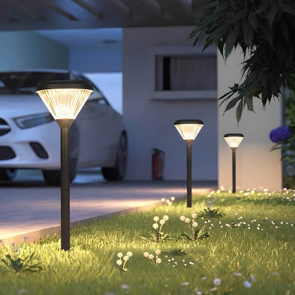 Lumière Noir Solar Path Light – Diamond Faceted LED Garden Stake