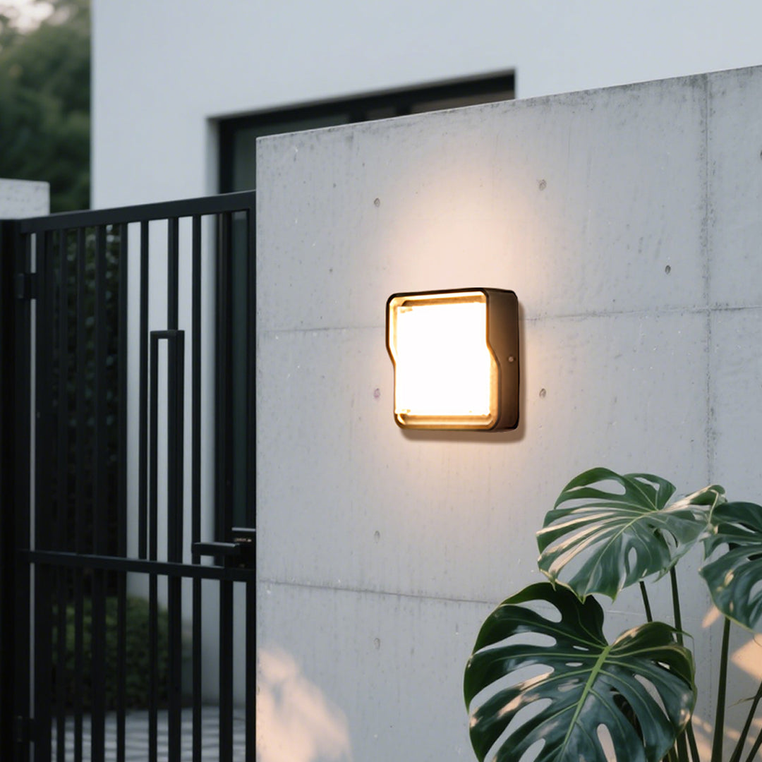 Modern Outdoor Wall Sconce with Integrated LED – Waterproof Architectural Lighting