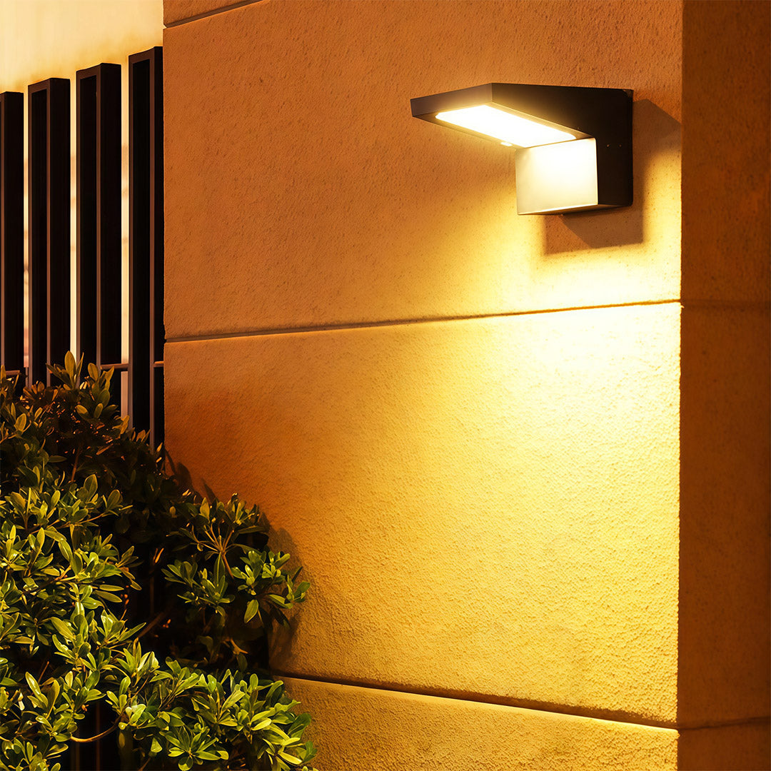 Aria Solar Wall Sconce — Modern Outdoor Lighting in Black Aluminum