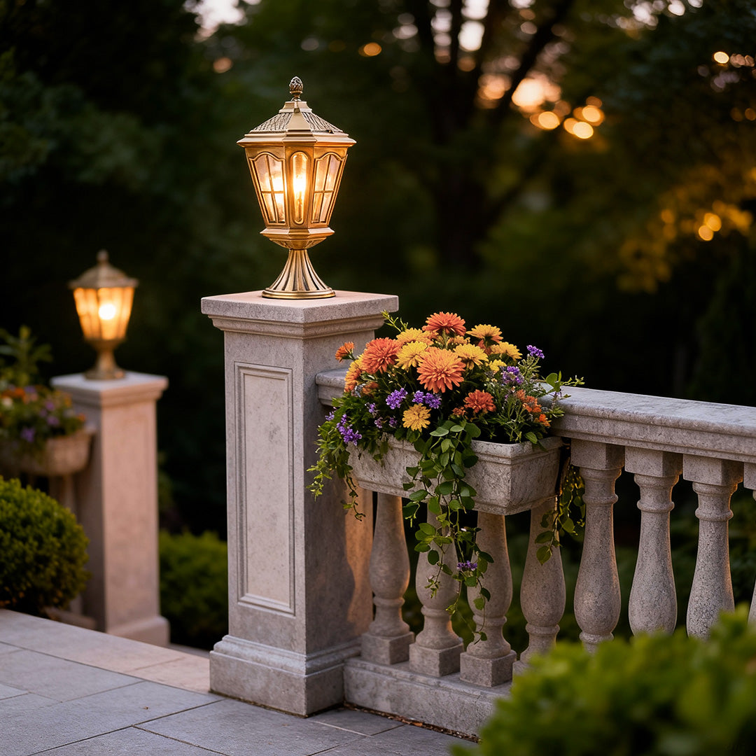 European Octagonal Copper Pillar Lantern for Outdoor Landscapes
