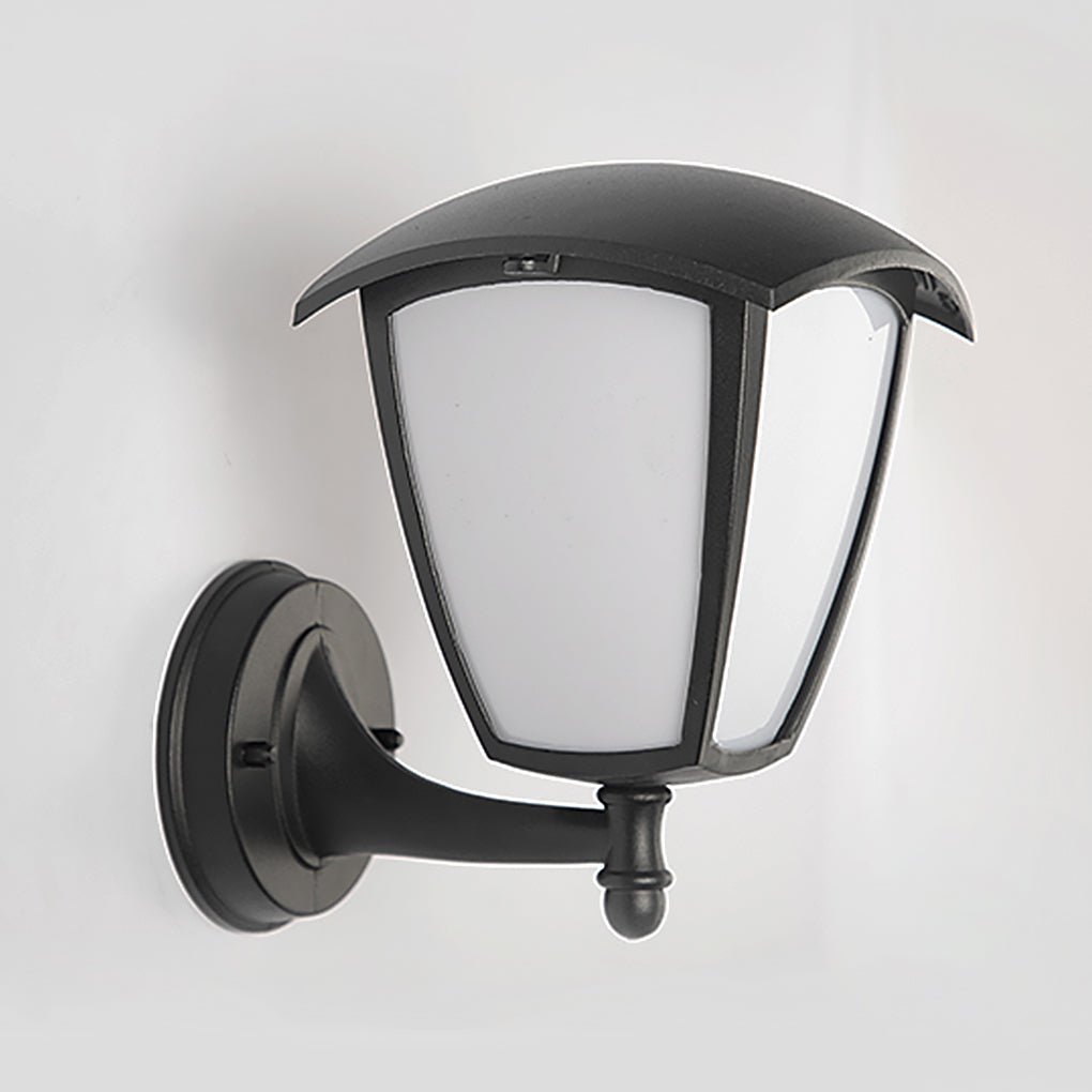 European Outdoor Landscape Lighting Fixture with Black Iron Frame