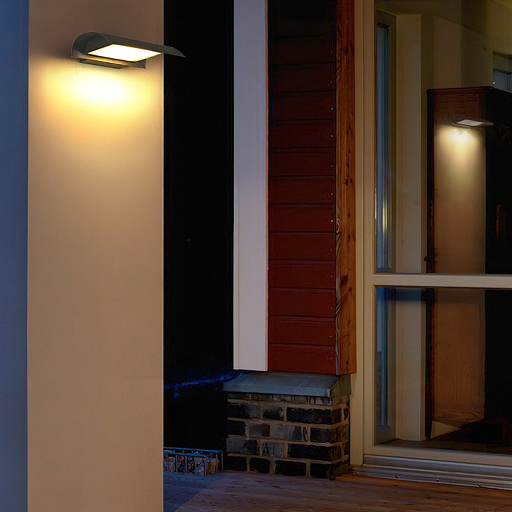 Curved LED Outdoor Wall Light in Matte Black, Minimalist Waterproof Sconce