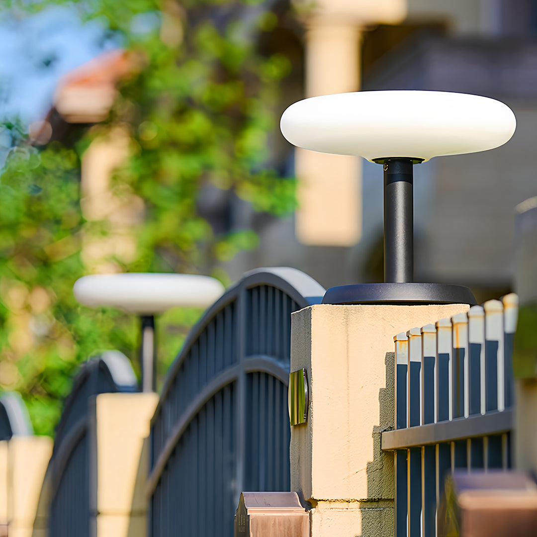 Aria Solar Post Light – Modern Aluminum LED Pillar Lamp for Garden & Patio