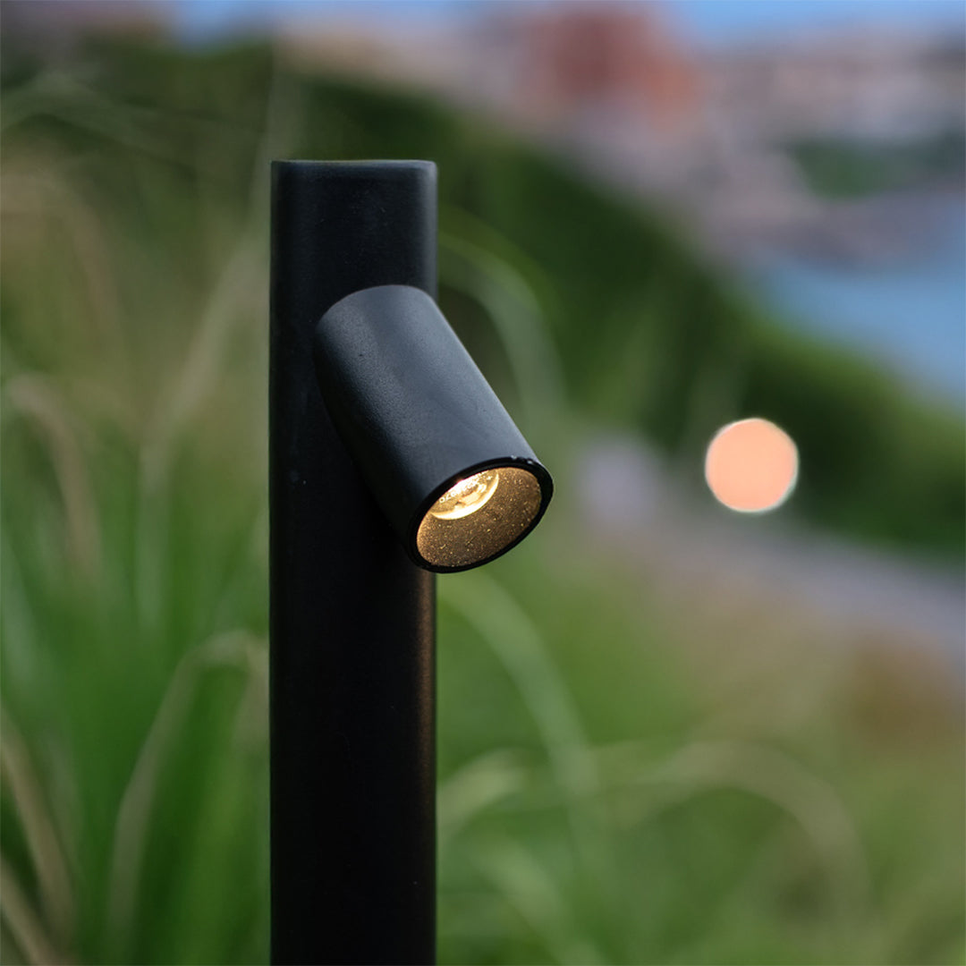 Bamboo Node LED Bollard Light — Modern Minimalist Landscape Lighting