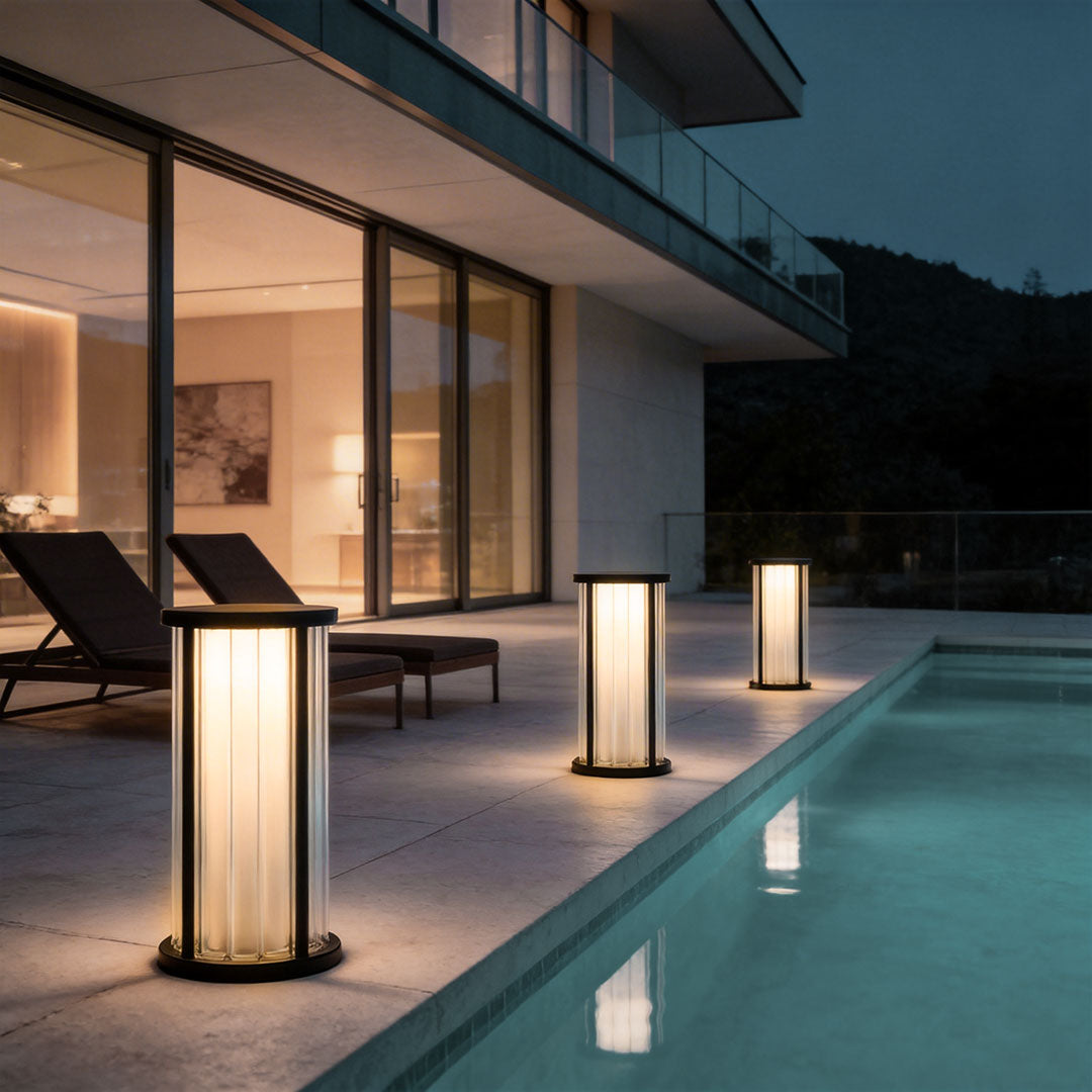 Modern Outdoor Bollard Lights – Black Stainless Steel LED Landscape Lighting