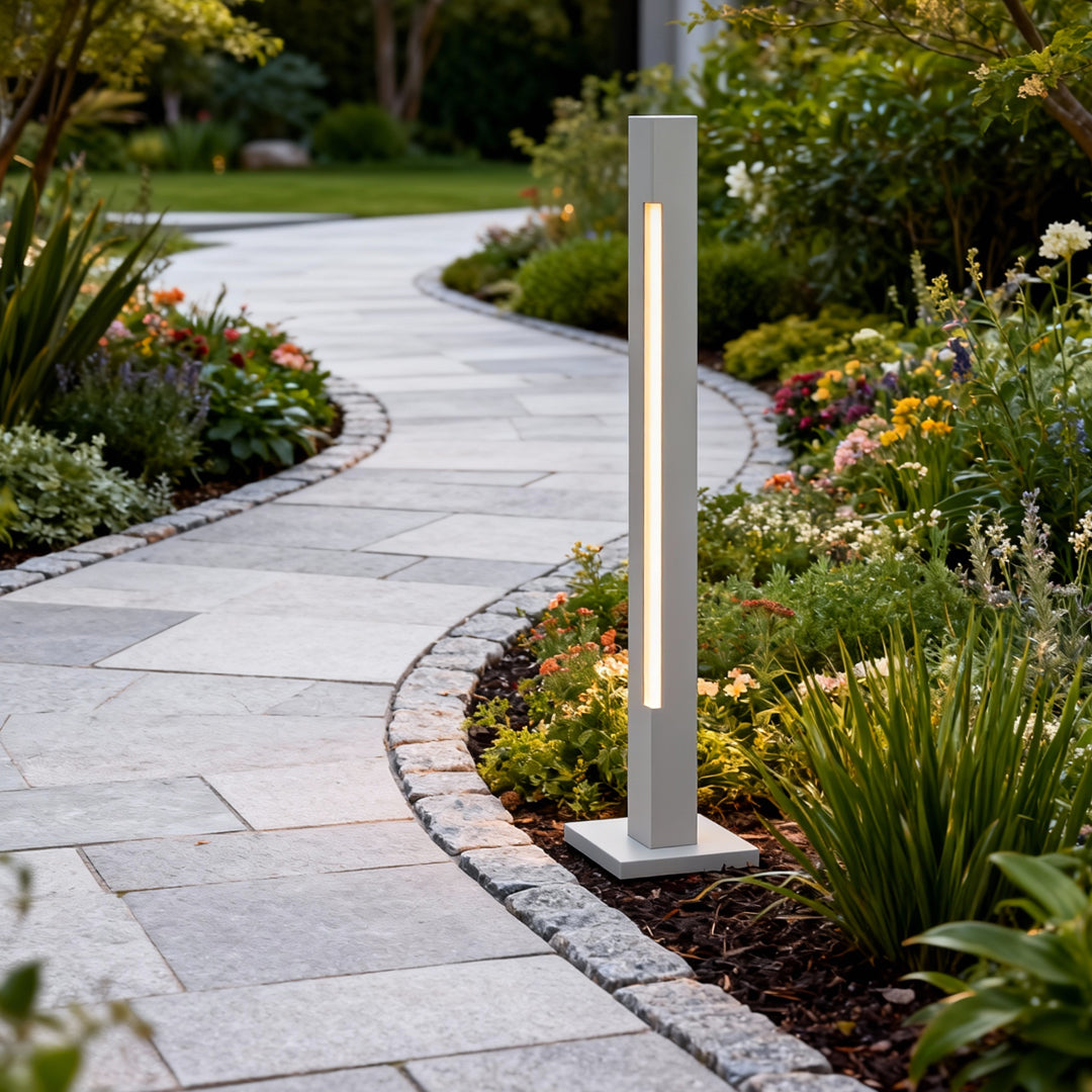 Modern LED Bollard Lights for Courtyard & Pathway – IP65 Waterproof