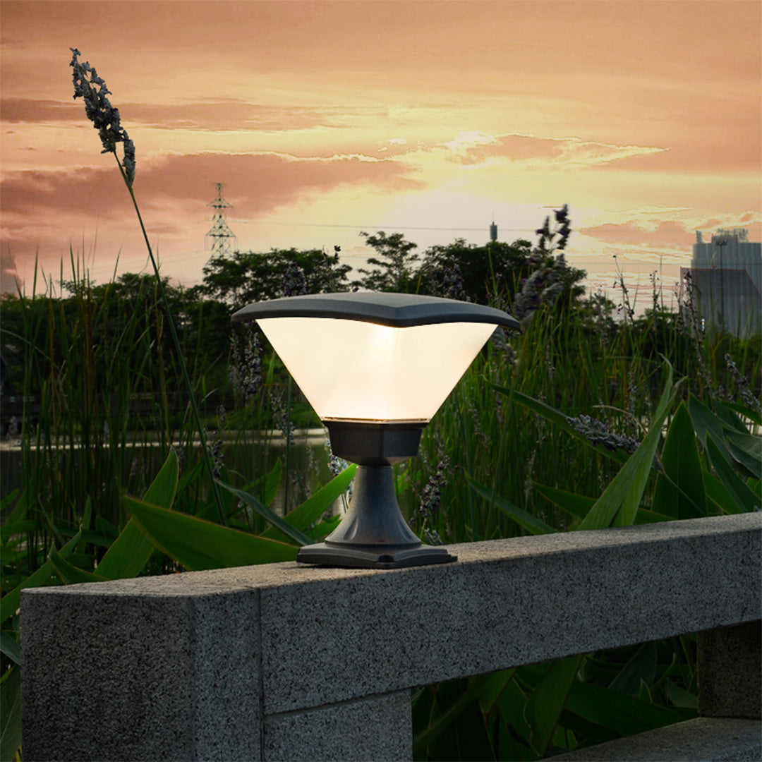 Modern Outdoor Bollard Light – Minimalist Black Garden Pathway Lamp