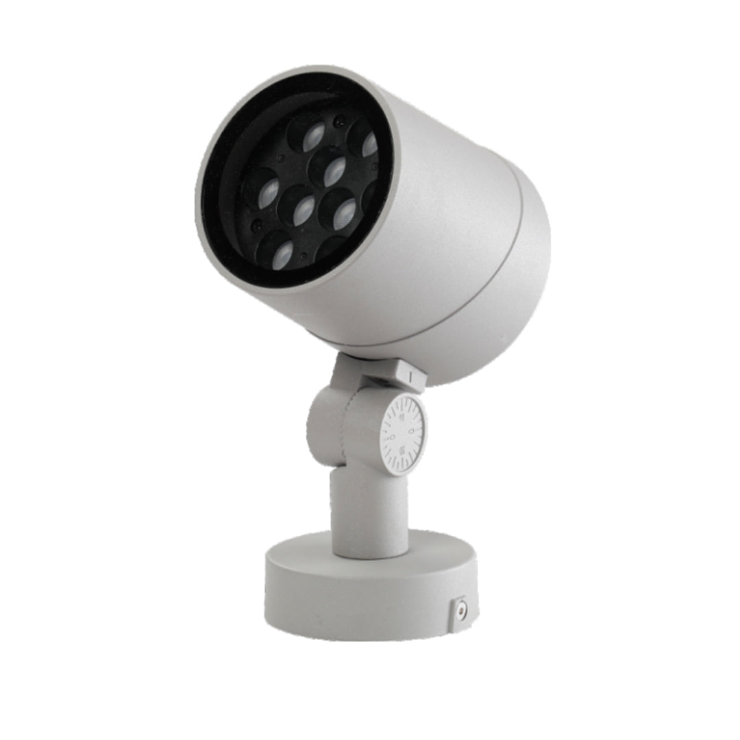 Luma Outdoor LED Spot Light – Modern Architectural Garden Uplight