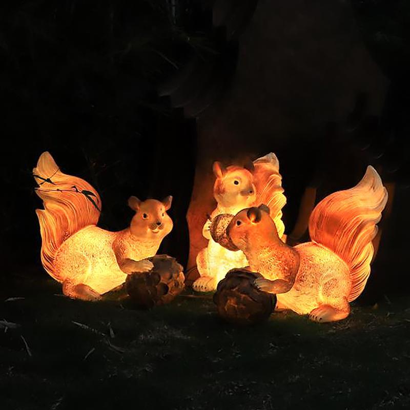 Sculptural Resin Squirrel Garden Light with Warm LED Glow