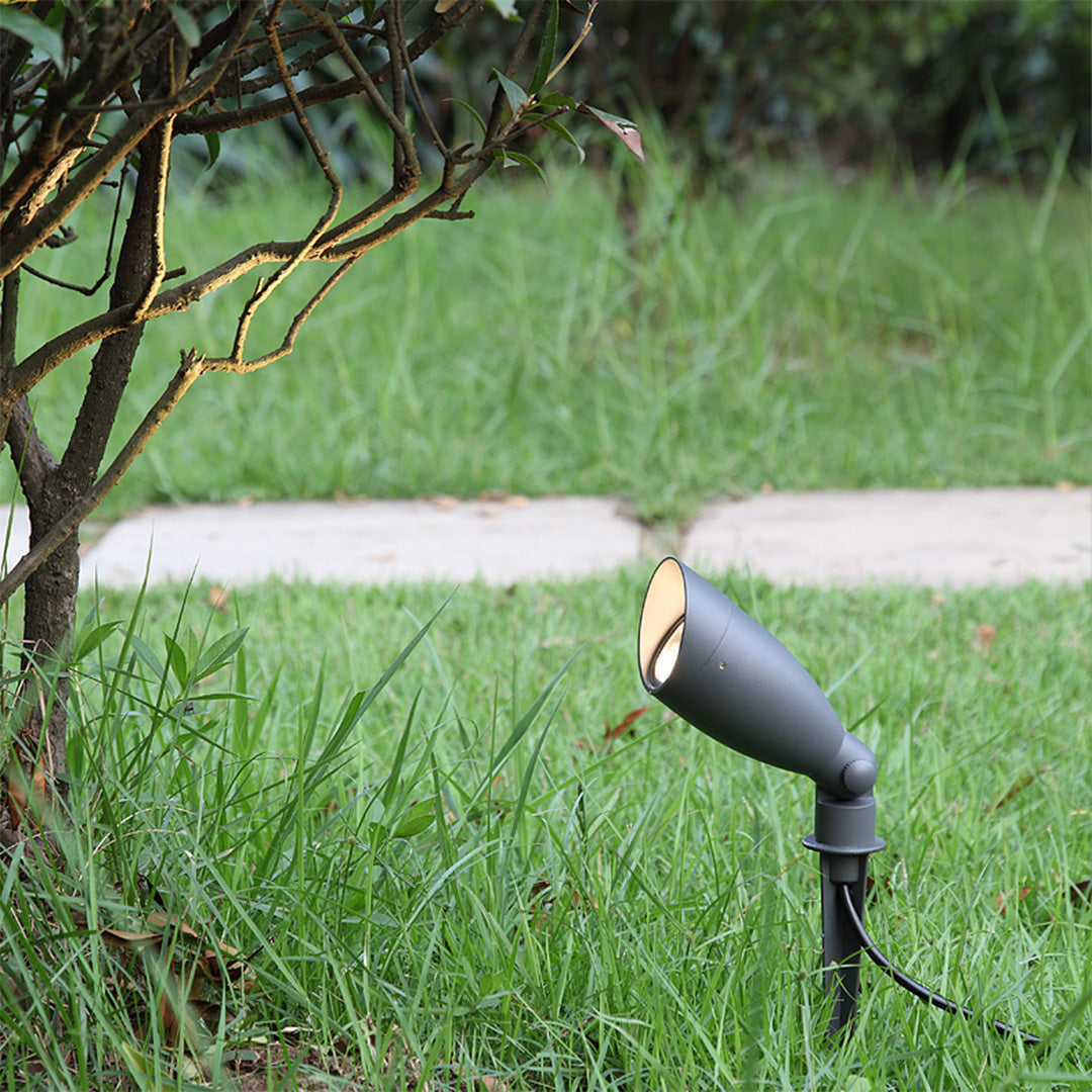 Minimalist LED Spike Spotlight for Garden Landscape Accent Lighting