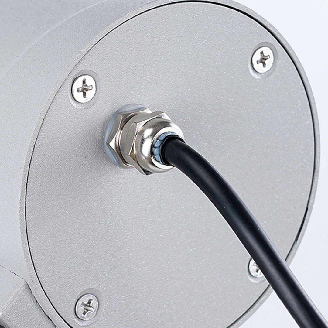 Round LED Landscape Spotlight in Modern Aluminum for Outdoor Spaces