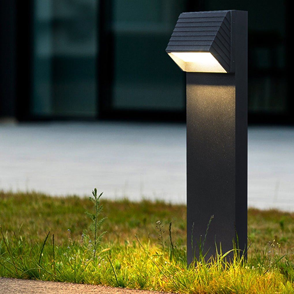 Flash Black LED Lawn Light | Minimalist Waterproof Landscape Lighting for Courtyards and Gardens