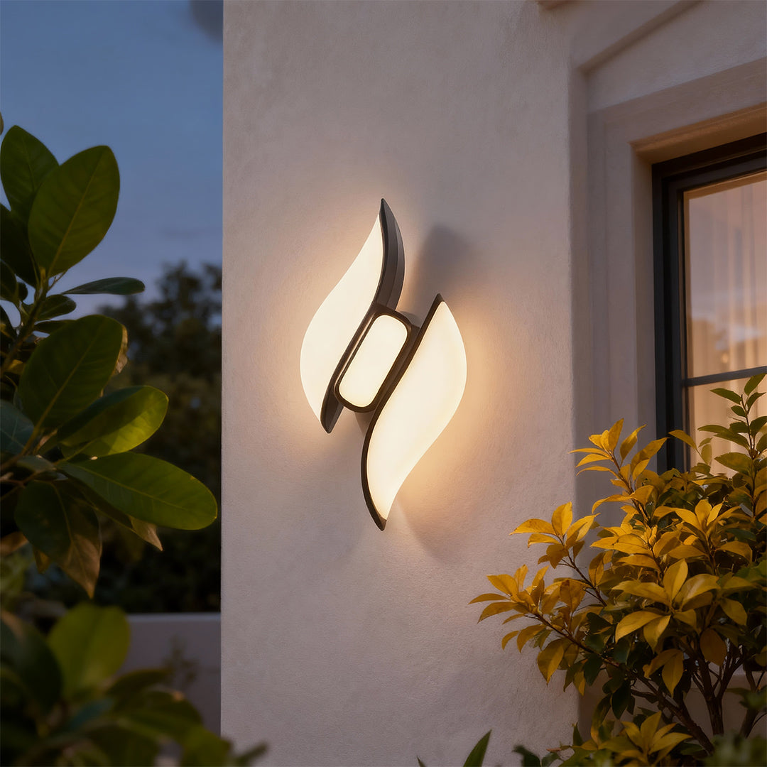 Modern Minimalist Outdoor Wall Sconce in Matte Black, IP65 Waterproof LED