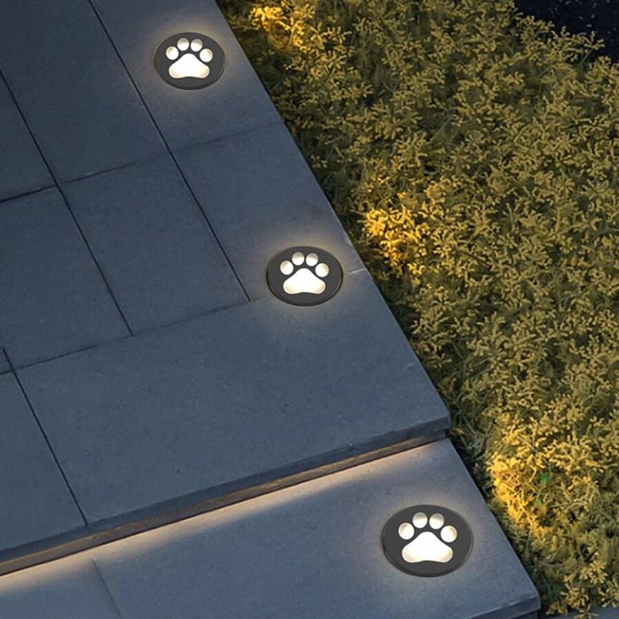 Lumière Féline Recessed LED Deck Light with Cat Paw Motif
