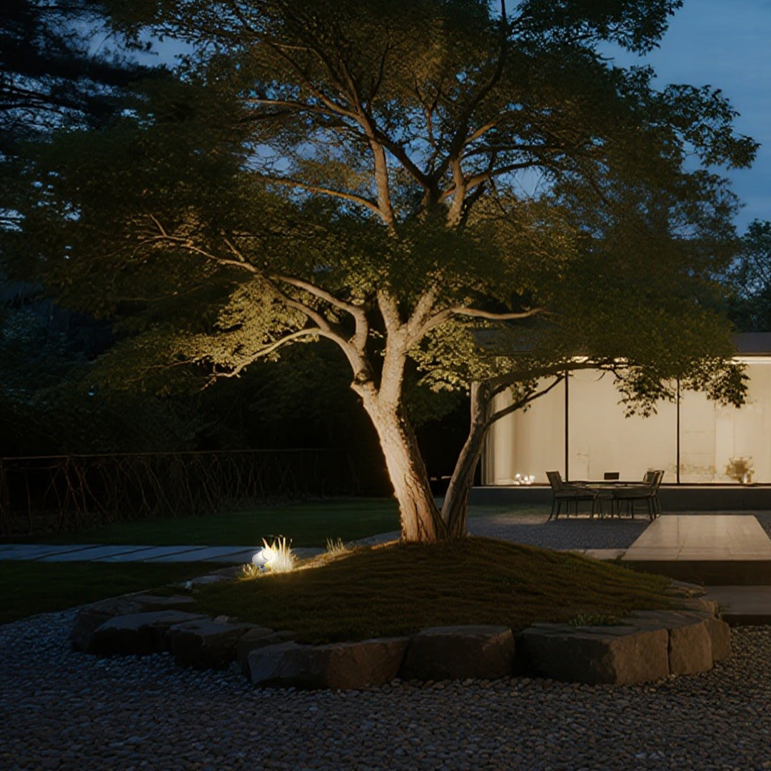 Luma Outdoor LED Spot Light – Modern Architectural Garden Uplight