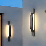 Modern Outdoor Wall Sconce in Black Stainless Steel with Warm LED Glow