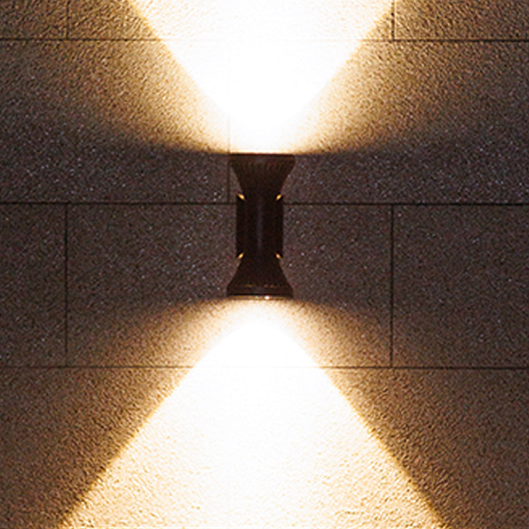 Minimalist Nordic Outdoor Wall Light in Die-Cast Aluminum