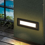 Recessed Step Light in Minimalist Aluminum for Architectural Outdoor Spaces