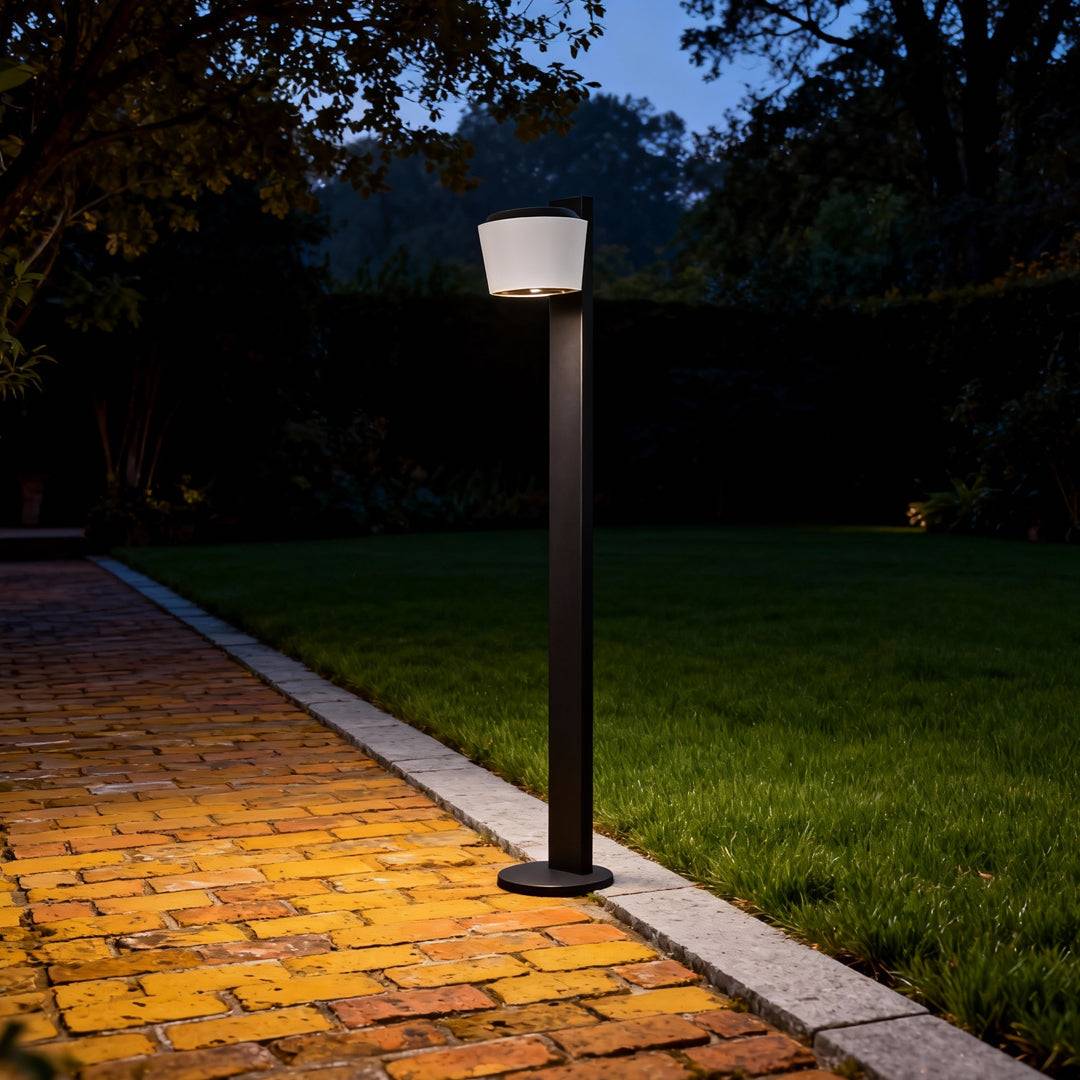 Modern Minimalist Aluminum LED Path Light for Garden Walkways